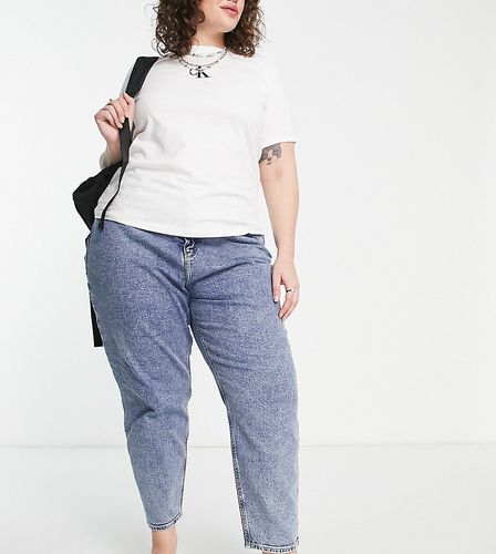 Calvin Klein Plus - Mom jeans lavaggio medio - Calvin Klein Jeans Plus - Modalova