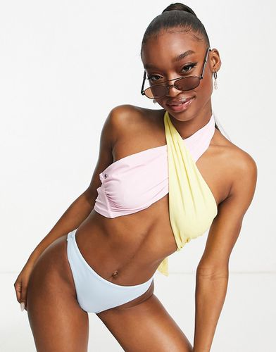 Top bikini allacciato al collo con incrocio dai colori pastello - Candypants - Modalova