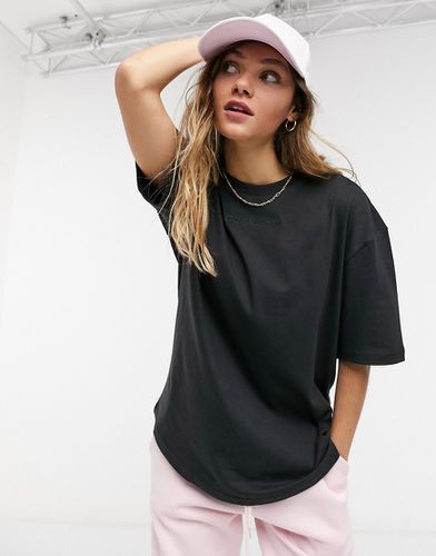 Cosy Comfort - T-Shirt oversize nera-Nero - adidas Originals - Modalova