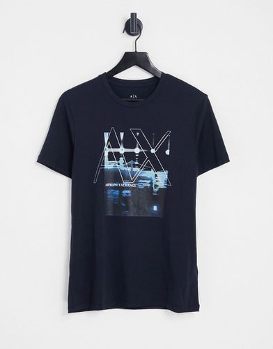 T-shirt blu navy con logo e stampa digitale - Armani Exchange - Modalova