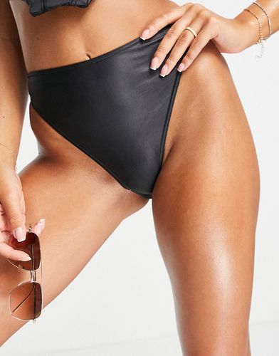 Slip bikini neri a vita alta in raso - ASOS Luxe - Modalova