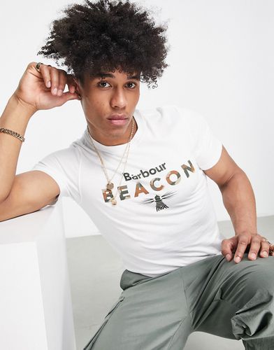 T-shirt bianca con grande logo mimetico - Barbour Beacon - Modalova