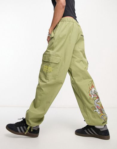 Pantaloni cargo stile militare comodi kaki con ricamo di drago-Verde - Ed Hardy - Modalova