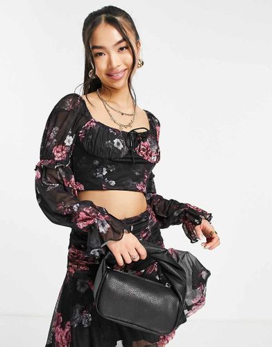 Top milkmaid nero a fiori con maniche a sbuffo in coordinato - Love Triangle - Modalova