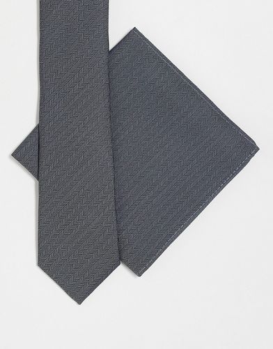 Cravatta sottile e fazzoletto da taschino grigio con tratteggio incrociato - Noak - Modalova