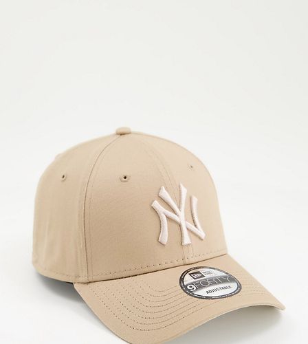 FORTY NY Yankees - Cappellino color cuoio - In esclusiva per ASOS-Marrone - New Era - Modalova