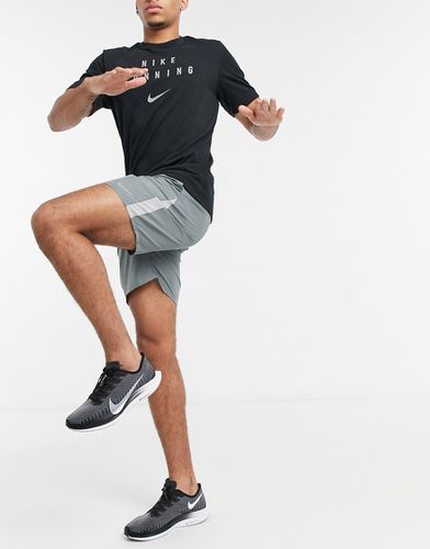 Dry - Pantaloncini da 7" grigi-Grigio - Nike Running - Modalova
